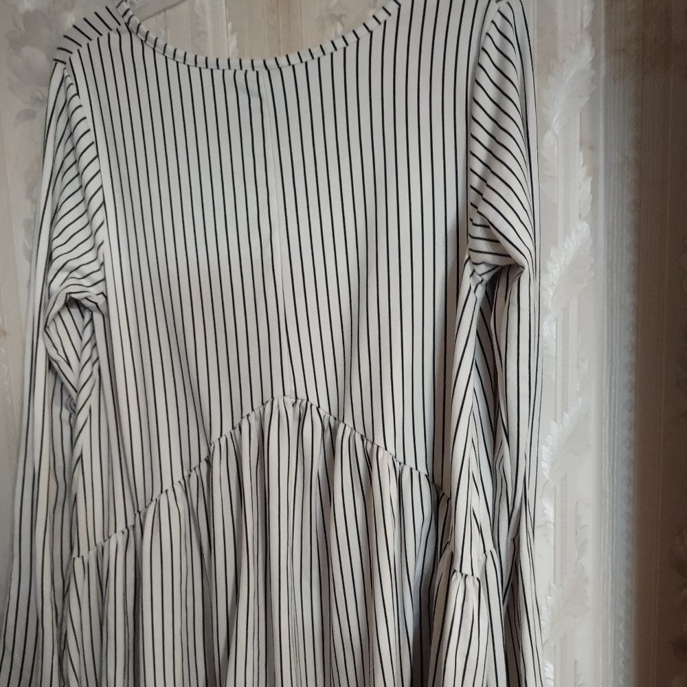 Agnes and Dora striped long sleeve top